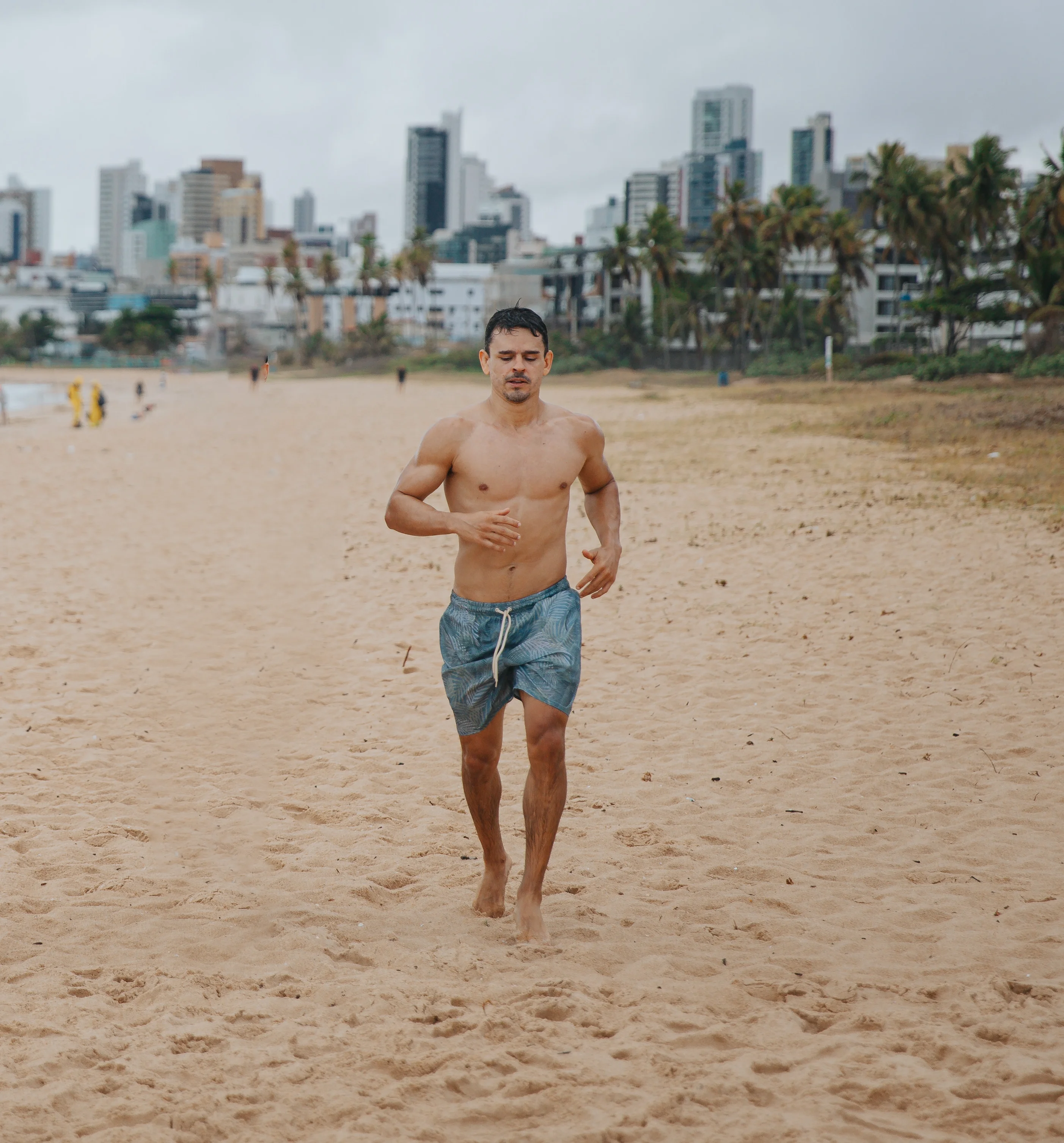 Correndo na praia