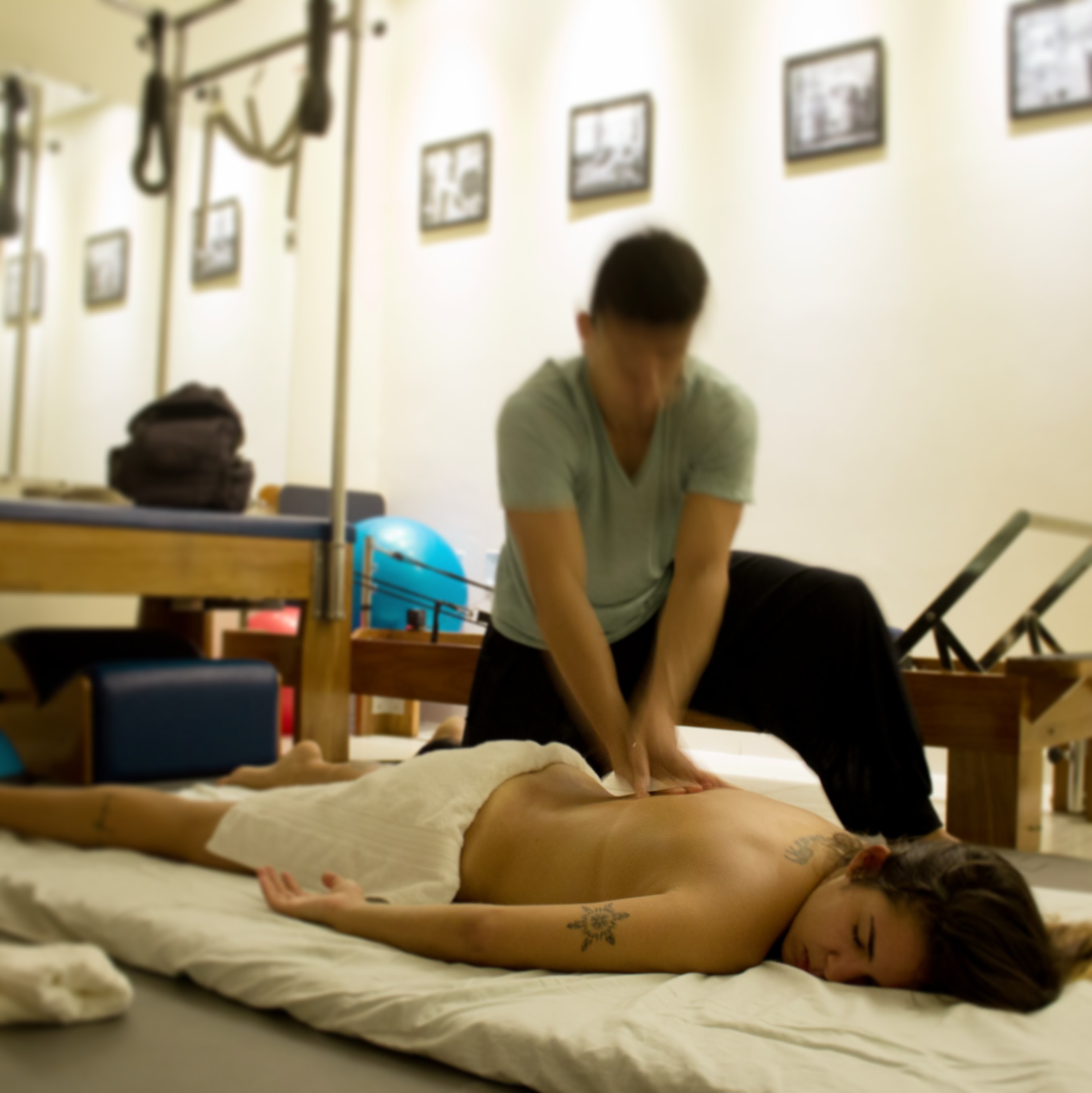 Sessão de massagem terapêutica